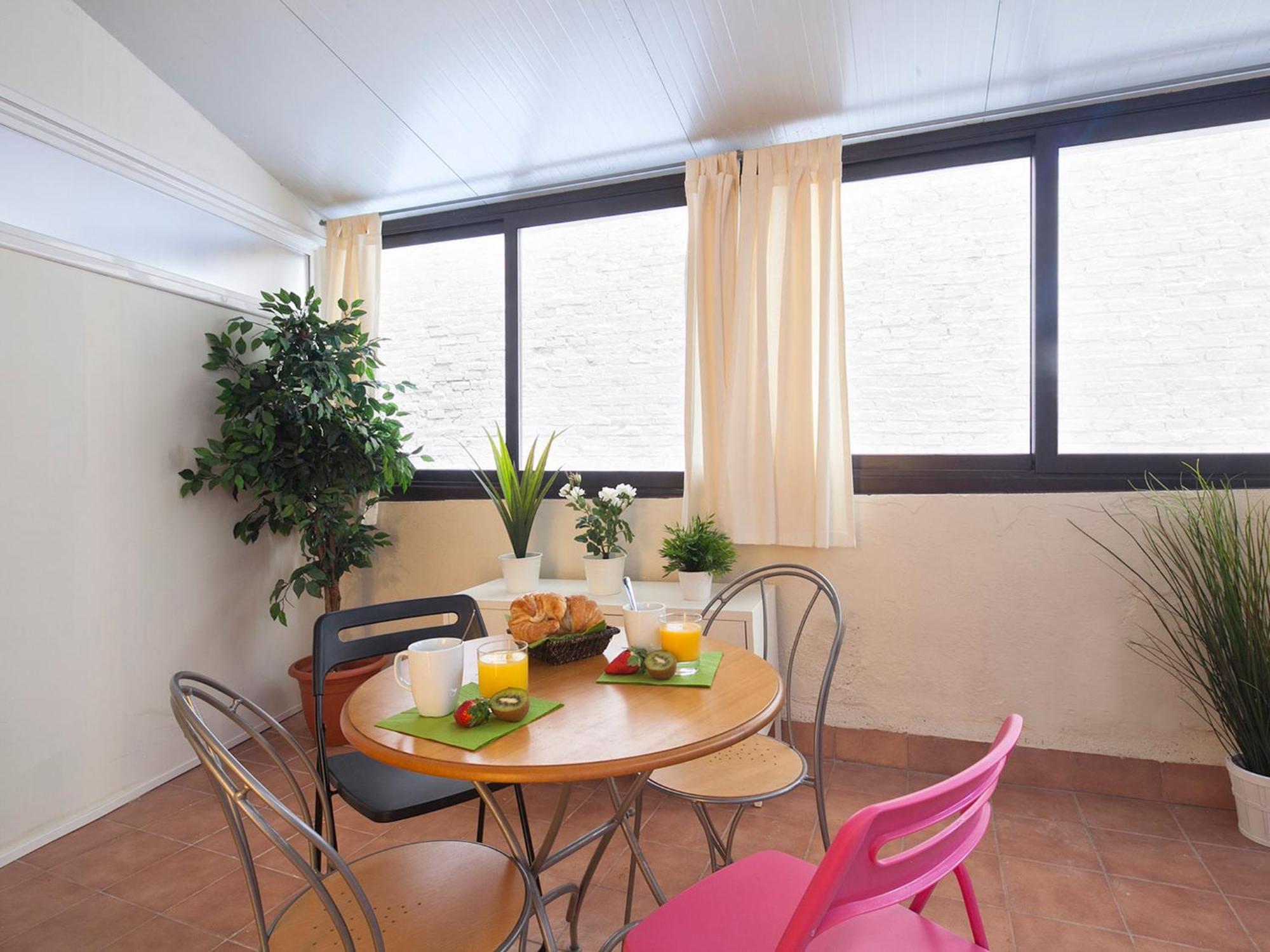 Spot Smart Nomad Bed & Breakfast Barcelona Exterior photo